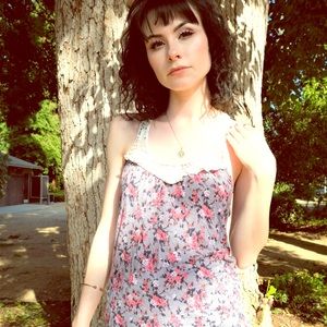 Lacey floral tank 🌸🌺